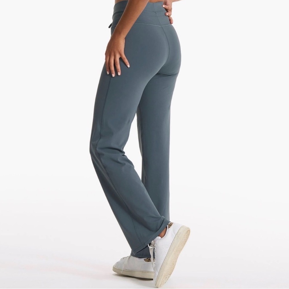 Vuori Women's Large Slate Mallorca Pants